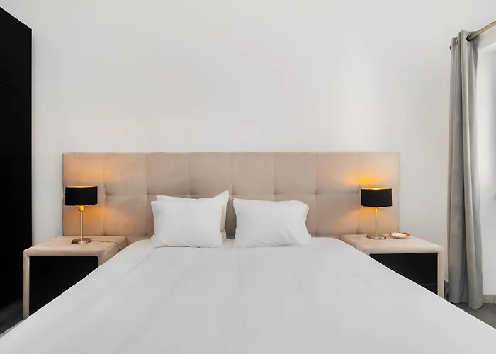 Whome Sea Breeze House With Pool & Bbq In Ericeira Feriehus