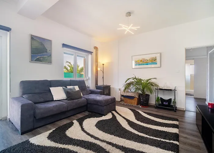 Whome Sea Breeze House With Pool & Bbq In Ericeira