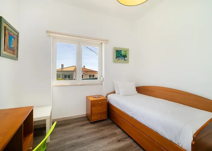 Hébergement de vacances Whome Sea Breeze House With Pool & Bbq In Ericeira